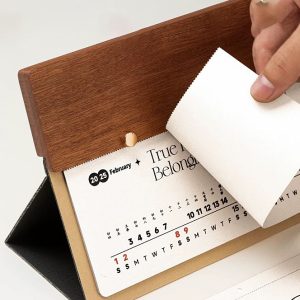 木質蛇年桌面臺歷
